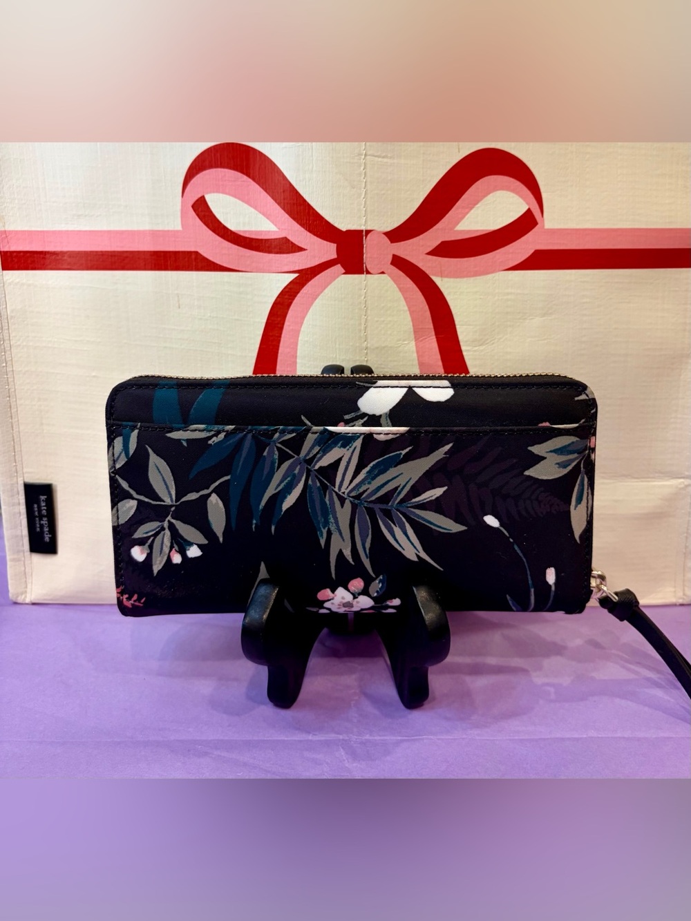 NWT KATE SPADE BUNDLE
Wallet/Passport Holder/Tote - Black, Pink, White - Picture 14 of 16
